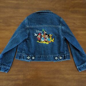 Girl's/kids Disney VTG Embroidered blue Denim Jacket size 6/6X